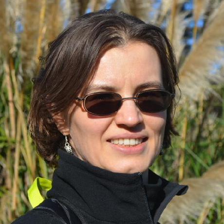 [joanna_klukowska_headshot:MEDIASTORE_LEAF]@70de259d